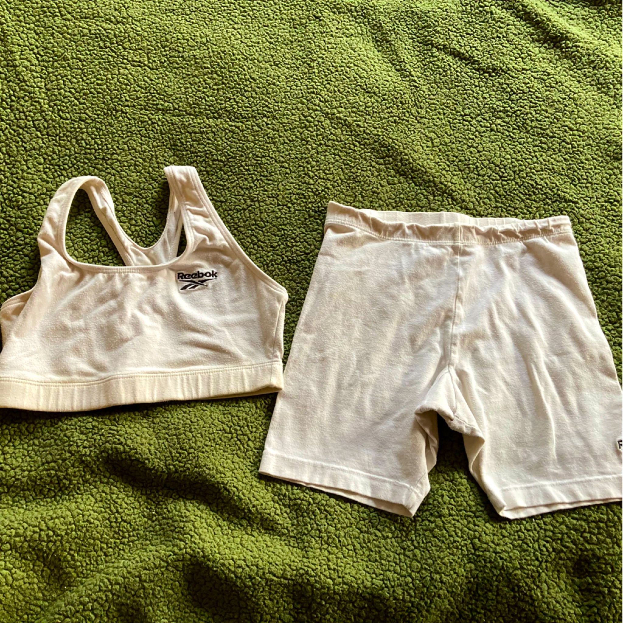 Reebok Brand Workout Set
